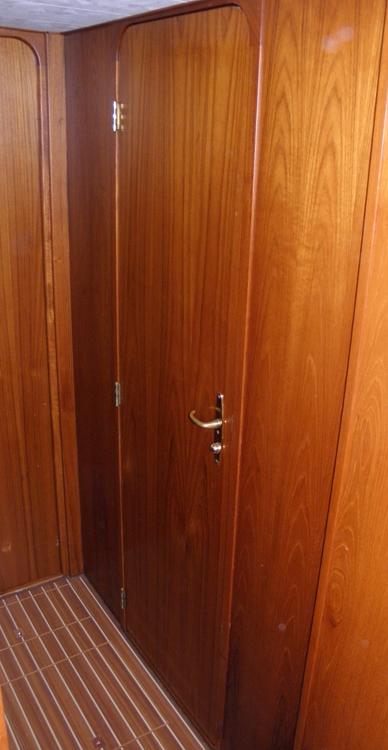 Aft cabin, Accommodation